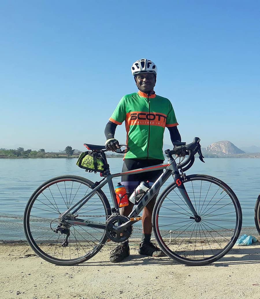 ಸೈಕಲ್ ಜೊತೆ ವಿಜಯ್