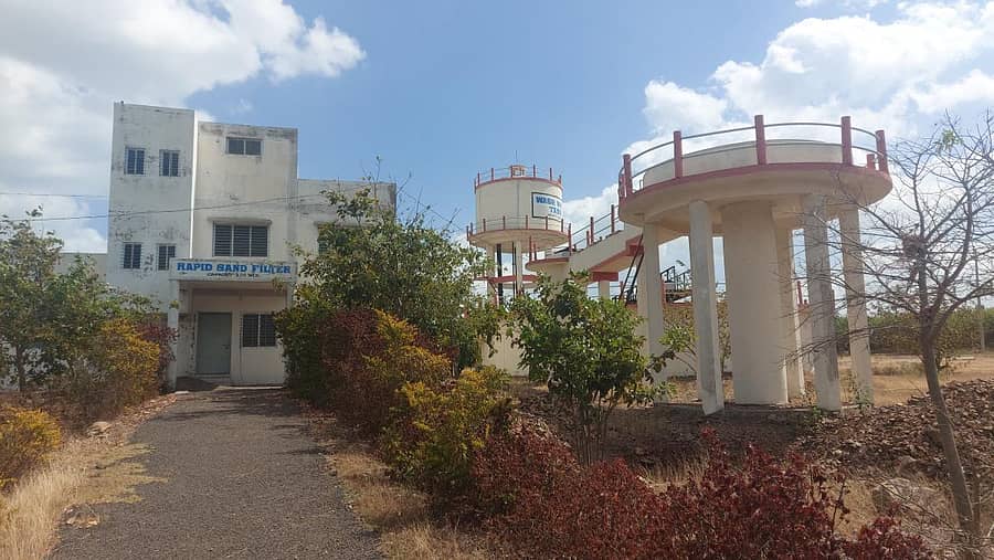 ಬಹುಗ್ರಾಮ ಕುಡಿಯುವ ನೀರಿನ ಯೋಜನೆಗಾಗಿ ಸುಲ್ತಾನಪುರದಲ್ಲಿ ಟ್ಯಾಂಕ್‌ ಮೊದಲಾದವುಗಳನ್ನು ನಿರ್ಮಿಸಲಾಗಿದೆ