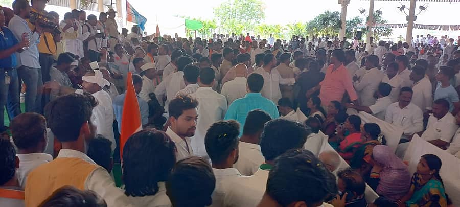 ಯಾದಗಿರಿ: ಕಾಂಗ್ರೆಸ್ ಡಿಜಿಟಲ್ ಸದಸ್ವತ್ಯ ನೋಂದಣಿ ಅಭಿಯಾನದಲ್ಲಿ ಗದ್ದಲ