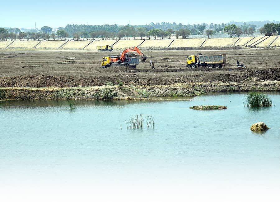 ಅಭಿವೃದ್ಧಿ ಕಾಮಗಾರಿ ನಡೆಯುತ್ತಿರುವ ದಾವಣಗೆರೆ ಕುಂದವಾಡ ಕೆರೆ ಚಿತ್ರಗಳು: ವಿಜಯ್ ಜಾಧವ್
