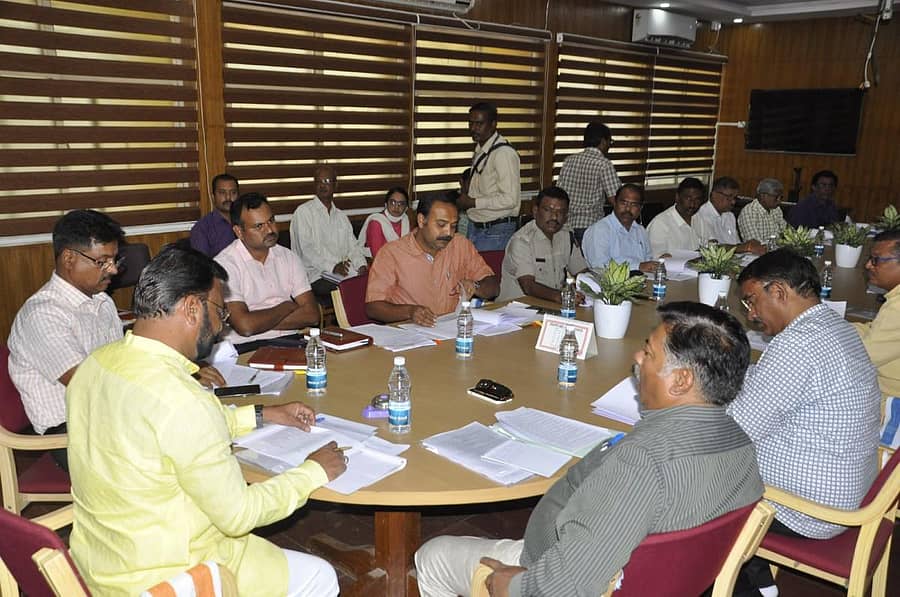 ಬೆಳಗಾವಿ ನಗರಾಭಿವೃದ್ಧಿ ಪ್ರಾಧಿಕಾರದಲ್ಲಿ ಗುರುವಾರ ಬಜೆಟ್ ಮಂಡನೆ ಸಭೆ ನಡೆಯಿತು