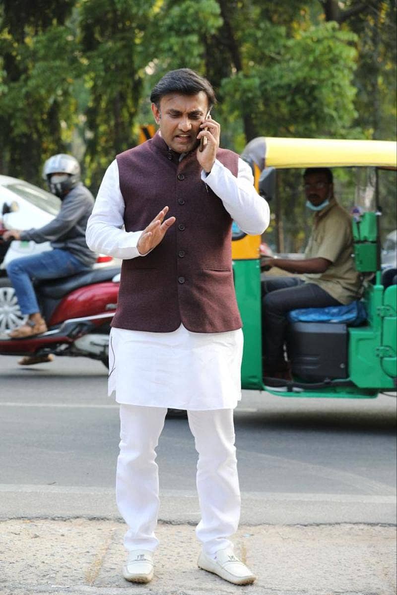 ‘ತನುಜಾ’ ಚಿತ್ರದಲ್ಲಿ ಡಾ.ಕೆ.ಸುಧಾಕರ್