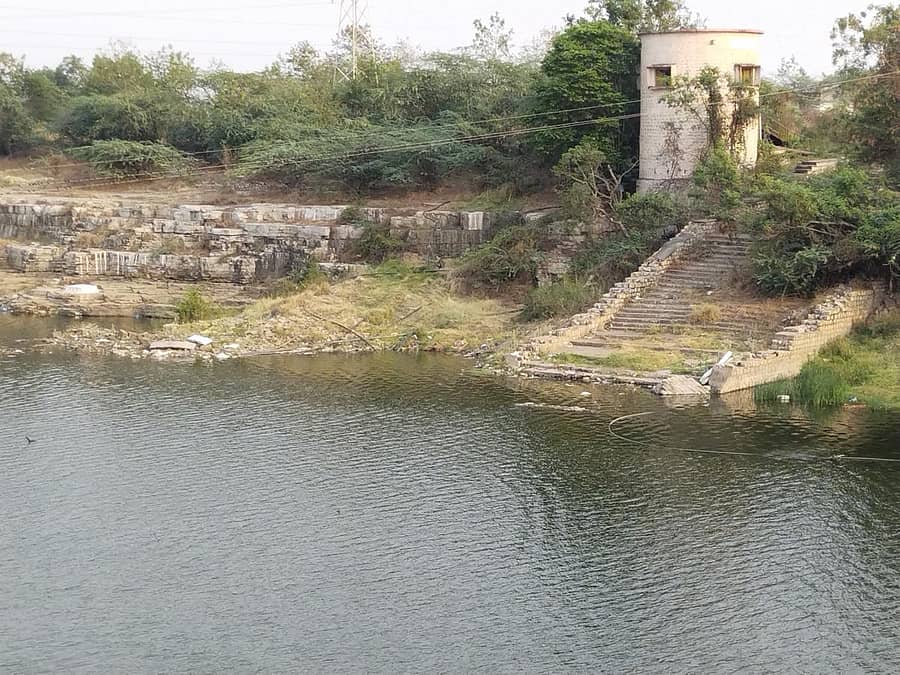 ಜೇವರ್ಗಿ ತಾಲ್ಲೂಕಿನ ಕಟ್ಟಿಸಂಗಾವಿಯ ಭೀಮಾ ನದಿ ದಂಡೆಯಲ್ಲಿ ನೀರು ಶೇಖರಣೆಗೆ ನಿರ್ಮಿಸಿದ ಜಾಕ್ವೆಲ್