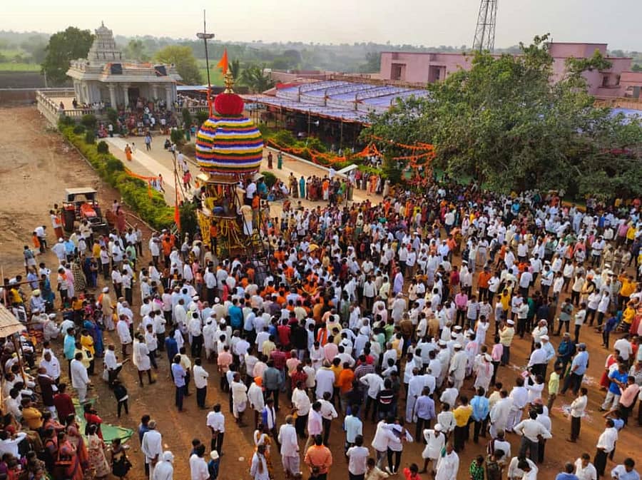 ಖಟಕಚಿಂಚೋಳಿಯ ಚಳಕಾಪುರ ಗ್ರಾಮದಲ್ಲಿ ಭಾನುವಾರ ಸಿದ್ಧಾರೂಢ ಸ್ವಾಮೀಜಿಯ ರಥೋತ್ಸವ ಜರುಗಿತು