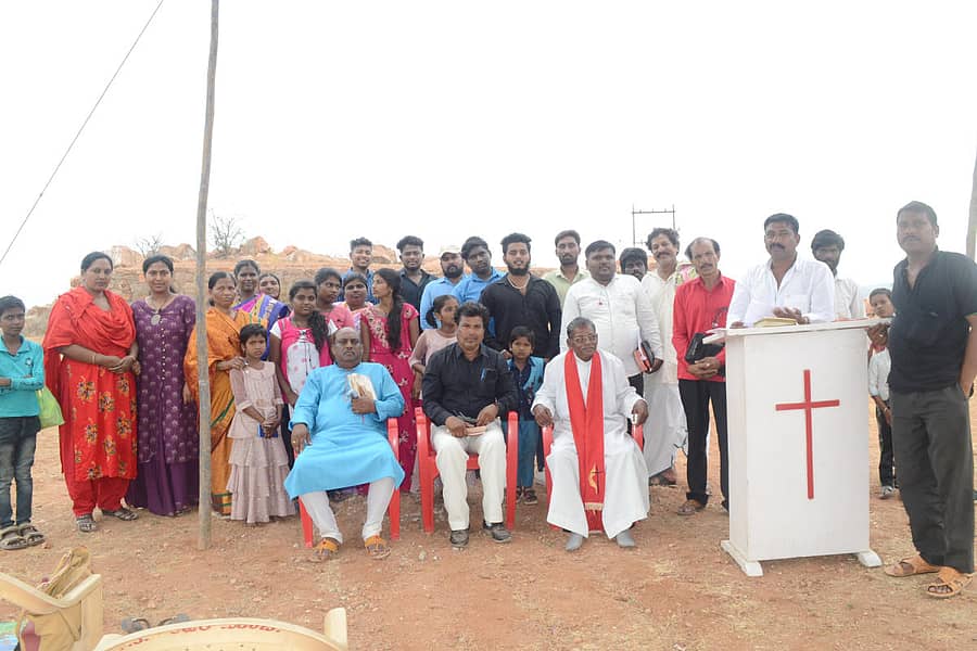 ಕಕ್ಕೇರಾ ಪಟ್ಟಣ ಸಮೀಪದ ಶಾಂತಪುರ ಚರ್ಚ್ನಲ್ಲಿ ಗುಡ್ಫ್ರೈಡೇ ಆಚರಿಸಲಾಯಿತು