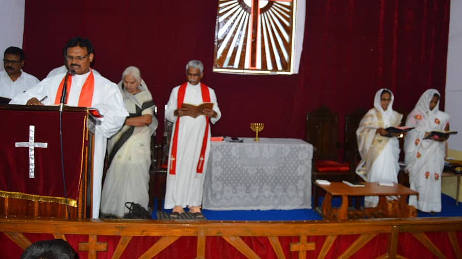 ಯಾದಗಿರಿ ನಗರದ ಕೇಂದ್ರ ಮೆಥೋಡಿಸ್ಟ್‌ ಚರ್ಚ್‌ನಲ್ಲಿ ಶುಭ ಶುಕ್ರವಾರದ ಅಂಗವಾಗಿ ವಿಶೇಷ ಆರಾಧನೆ ಕೂಟ ನಡೆಯಿತು