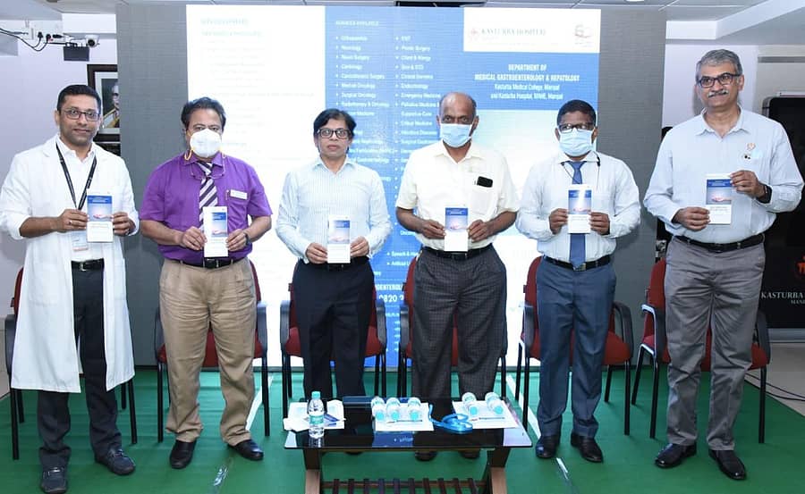 ಯಕೃತ್ತು ಹಾಗೂ ರೋಗಗಳ ಬಗ್ಗೆ ಅರಿವು ಮೂಡಿಸಲು ಕೆಎಂಸಿ ವೈದ್ಯಕೀಯ ಗ್ಯಾಸ್ಟ್ರೋ ಎಂಟರಾಲಜಿ ಮತ್ತು ಹೆಪಟಾಲಜಿ ವಿಭಾಗದಿಂದ ಮಂಗಳವಾರ ಆಸ್ಪತ್ರೆಯಲ್ಲಿ ಯಕೃತ್ತು ಜಾಗೃತಿ ಕಾರ್ಯಕ್ರಮ ನಡೆಯಿತು.