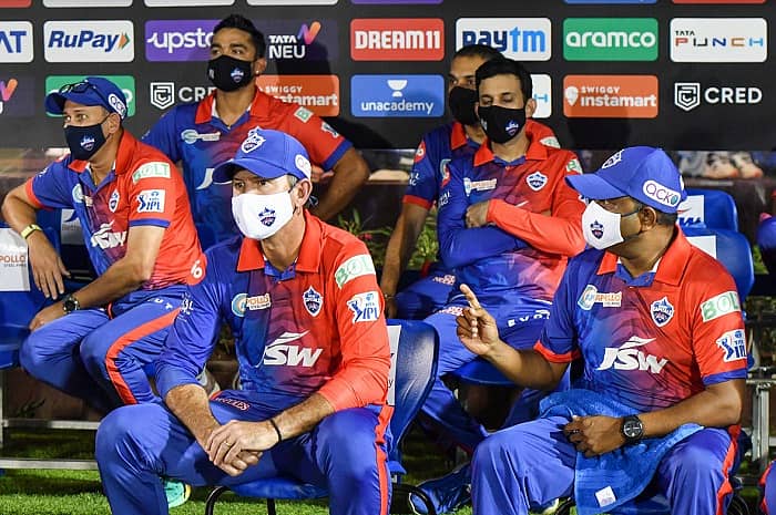 ಡೆಲ್ಲಿ ತಂಡದ ಡಗೌಟ್ನಲ್ಲಿ ರಿಕಿ ಪಾಂಟಿಂಗ್