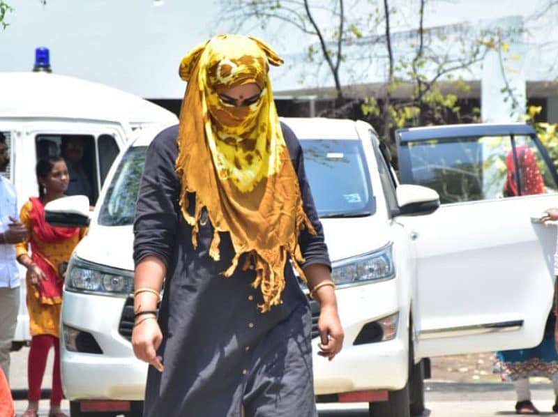 ಪಿಎಸ್ಐ ನೇಮಕಾತಿ ಅಕ್ರಮ ಆರೋಪದಲ್ಲಿ ಬಂಧಿತರಾದ ದಿವ್ಯಾ ಹಾಗರಗಿ