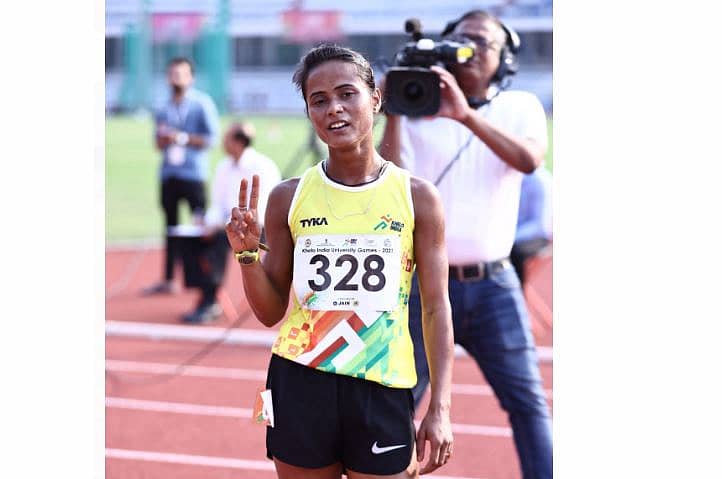 ಮಂಗಳೂರು ವಿಶ್ವವಿದ್ಯಾಲಯವನ್ನು ಪ್ರತಿನಿಧಿಸಿದ ಆಳ್ವಾಸ್ ಕಾಲೇಜು ವಿದ್ಯಾರ್ಥಿನಿ ಕೆ.ಎಂ. ಲಕ್ಷ್ಮಿ