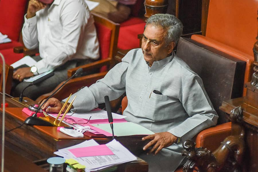 ಸಭಾಪತಿ ಸ್ಥಾನದಲ್ಲಿ ಬಸವರಾಜ ಹೊರಟ್ಟಿ