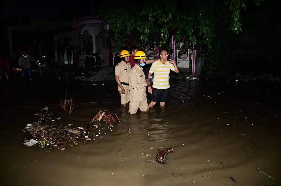 ಪ್ರಮೋದ್ ಲೇಔಟ್ನಲ್ಲಿ ಜಲಾವೃತಗೊಂಡಿರುವ ರಸ್ತೆ