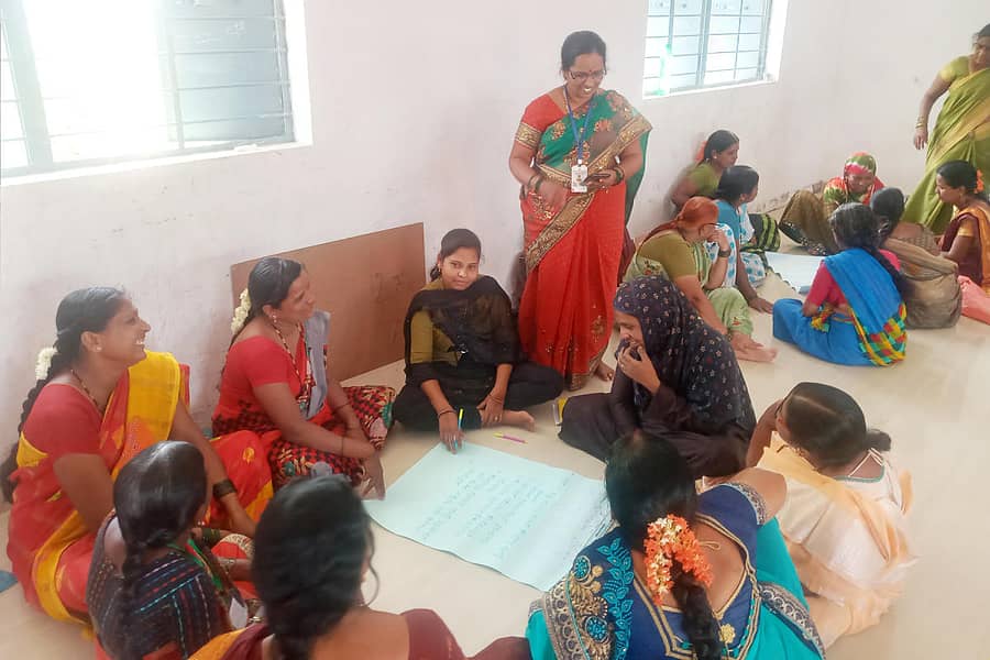 ಕವಿತಾಳದಲ್ಲಿ ಮಂಗಳವಾರ ಅಂಗನವಾಡಿ ಕಾರ್ಯಕರ್ತೆಯರಿಗೆ ಶಾಲಾ ಪೂರ್ವ ಶಿಕ್ಷಣ ಕುರಿತು ತರಬೇತಿ ಶಿಬಿರ ನಡೆಯಿತು