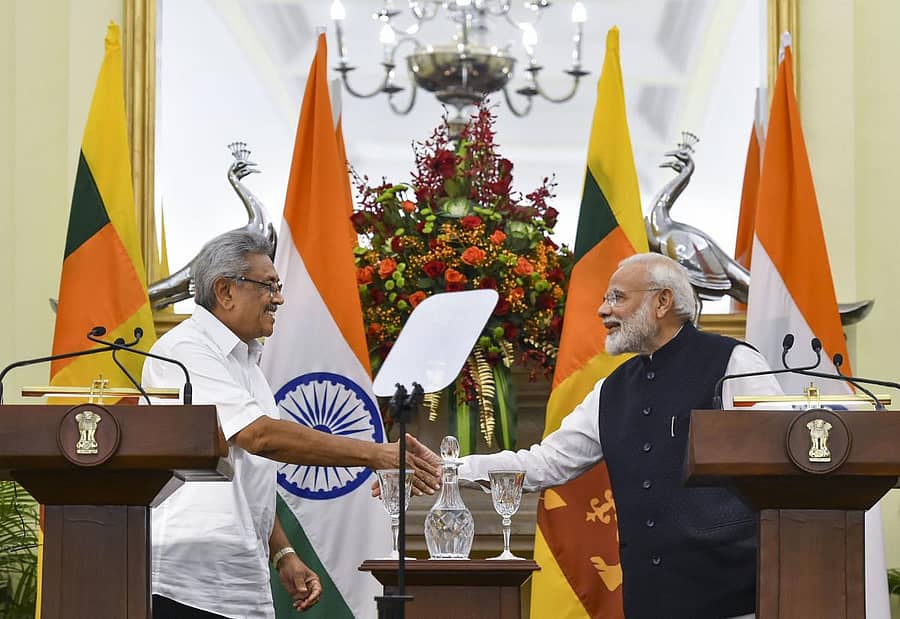 ಶ್ರೀಲಂಕಾ ಅಧ್ಯಕ್ಷ ಗೋಟಬಯ ರಾಜಪಕ್ಸ ಮತ್ತು ಭಾರತ ಪ್ರಧಾನಿ ನರೇಂದ್ರ ಮೋದಿ