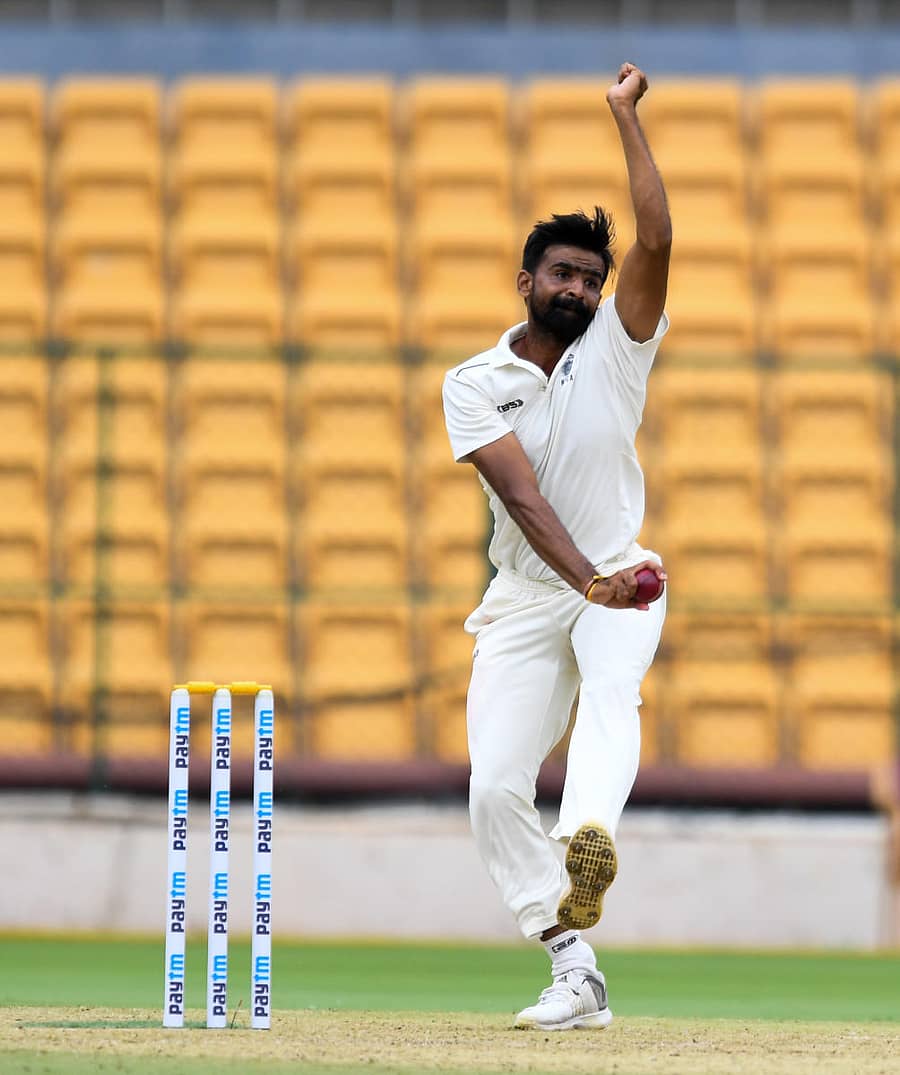 ಮಧ್ಯಪ್ರದೇಶ ತಂಡದ ಅನುಭವ್ ಅಗರವಾಲ್ –ಪ್ರಜಾವಾಣಿ ಚಿತ್ರ/ಬಿ.ಎಚ್. ಶಿವಕುಮಾರ್