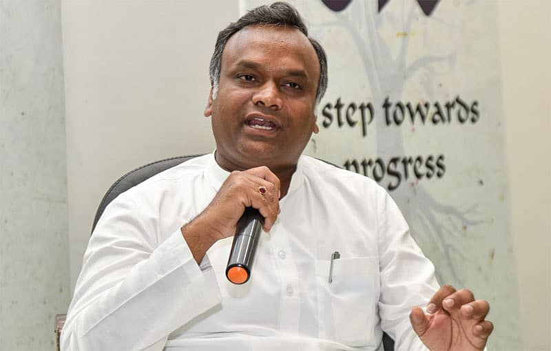 ಪ್ರಿಯಾಂಕ್ ಖರ್ಗೆ 