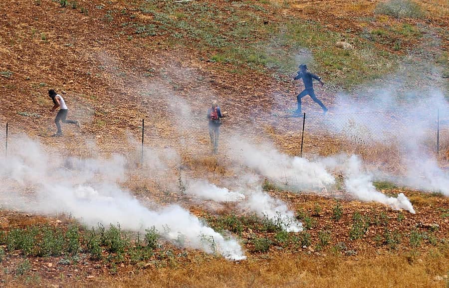 ವೆಸ್ಟ್‌ಬ್ಯಾಂಕ್‌ನಲ್ಲಿ ಪ್ರತಿಭಟನೆ ನಡೆಸುತ್ತಿದ್ದ ಪ್ಯಾಲೆಸ್ಟೀನಿಯರತ್ತ ಇಸ್ರೇಲ್‌ ಪಡೆಗಳು ಗುಂಡು ಹಾರಿಸಿದವು –ಎಎಫ್‌ಪಿ ಚಿತ್ರ