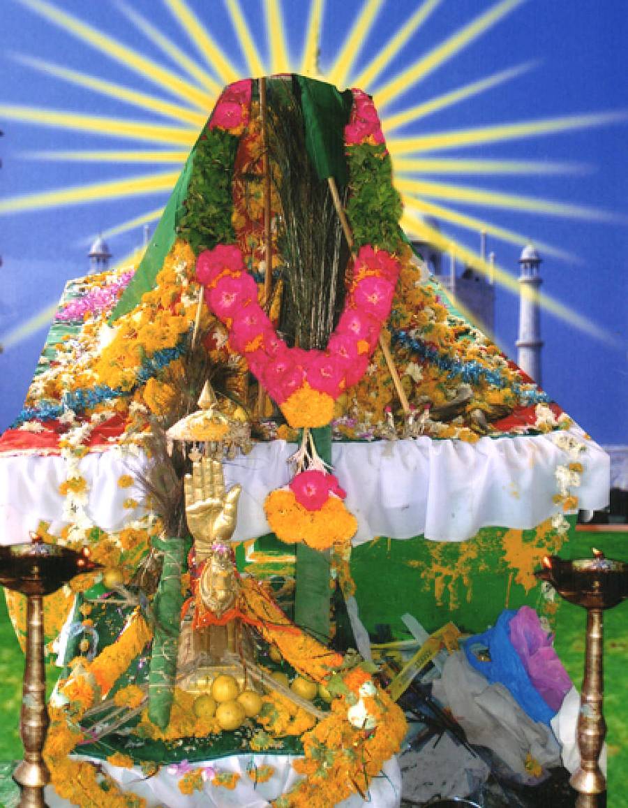 ಹಜರತ್ ದಾವಲ್ ಮಲಿಕ್ ದೇವರು