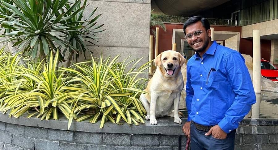 ‘ಚಾರ್ಲಿ’ ಶ್ವಾನದೊಂದಿಗೆ ಪ್ರಮೋದ್ ಬಿ.ಸಿ.