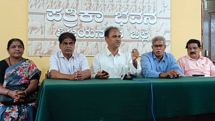 ಸಿಪಿಎಂ ರಾಜ್ಯ ಕಾರ್ಯದರ್ಶಿ ಯು. ಬಸವರಾಜ ಸುದ್ದಿಗೋಷ್ಠಿಯಲ್ಲಿ ಮಾತನಾಡಿದರು