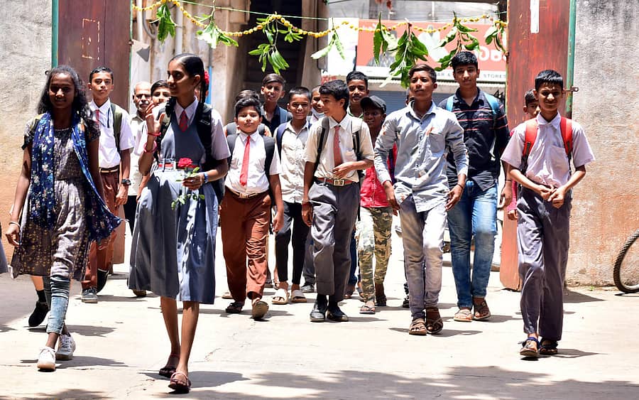 ಶಾಲೆಗೆ ಬಂದ ವಿದ್ಯಾರ್ಥಿಗಳು – ಸಾಂದರ್ಭಿಕ ಚಿತ್ರ