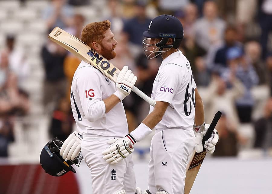 ಜಾನಿ ಬೆಸ್ಟೋ ಮತ್ತು ಜೋ ರೂಟ್