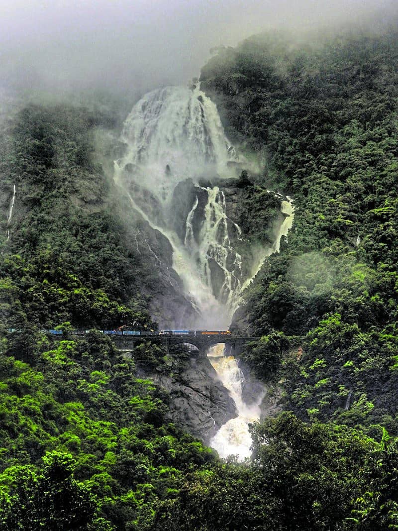 ದೂದ್ ಸಾಗರ ಜಲಪಾತ