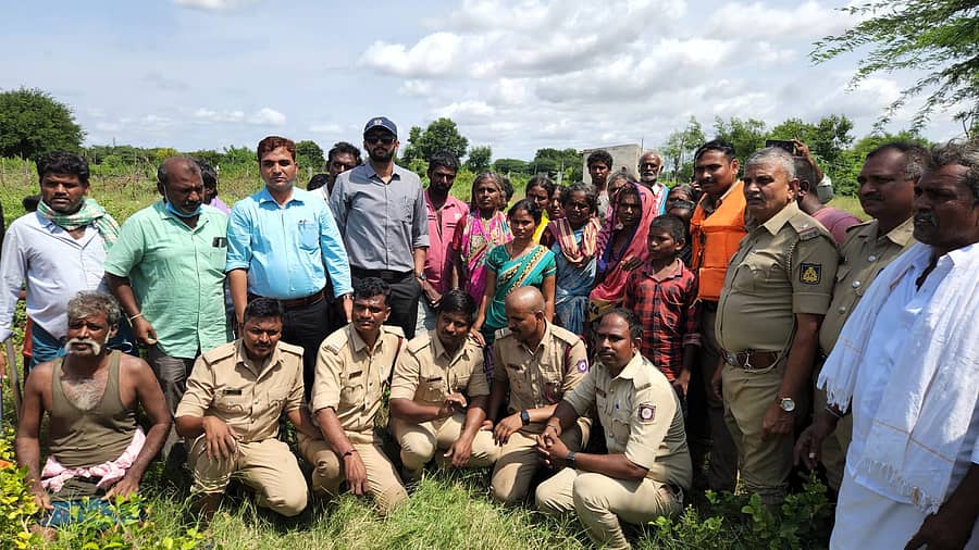 ಹಗರಿ ನದಿ ಪ್ರವಾಹ: ಯಾಳ್ಪಿ ಕಗ್ಗಲ್ ಬಳಿ 24 ಜನರ ರಕ್ಷಣೆ
