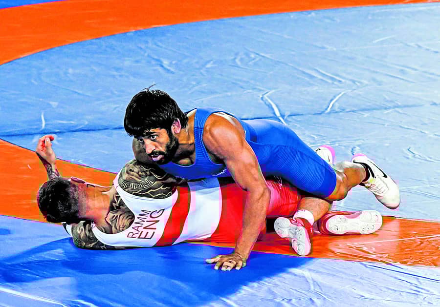 ಬಜರಂಗ್ ಪೂನಿಯಾ ಅವರು ಸೆಮಿಫೈನಲ್ನಲ್ಲಿ ಇಂಗ್ಲೆಂಡ್ನ ಜಾರ್ಜ್ ರಾಮ್ ಎದುರು ಪೈಪೋಟಿ ನಡೆಸಿದರು –ಪಿಟಿಐ ಚಿತ್ರ