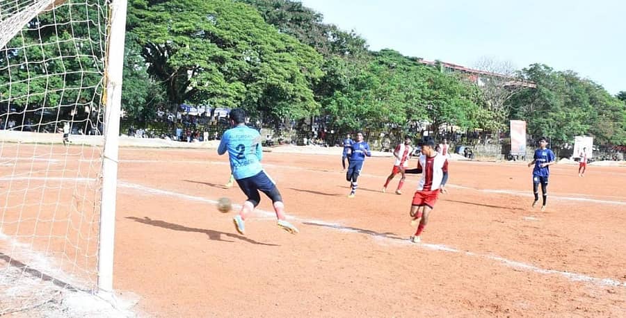 ಯೆನೆಪೋಯ ತಂಡಕ್ಕಾಗಿ ಗೋಲು ಗಳಿಸಿದ ನೋಬಲ್ ಬೆನ್ನಿ