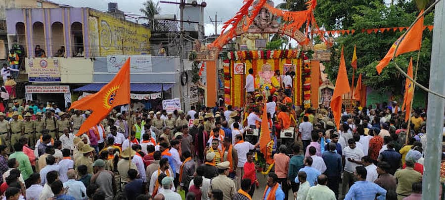 ಭದ್ರಾವತಿ ಹಿಂದೂ ಮಹಾಸಭಾ ಗಣಪತಿ ವಿಸರ್ಜನಾ ಮೆರವಣಿಗೆ ಗುರುವಾರ ನಡೆಯಿತು.