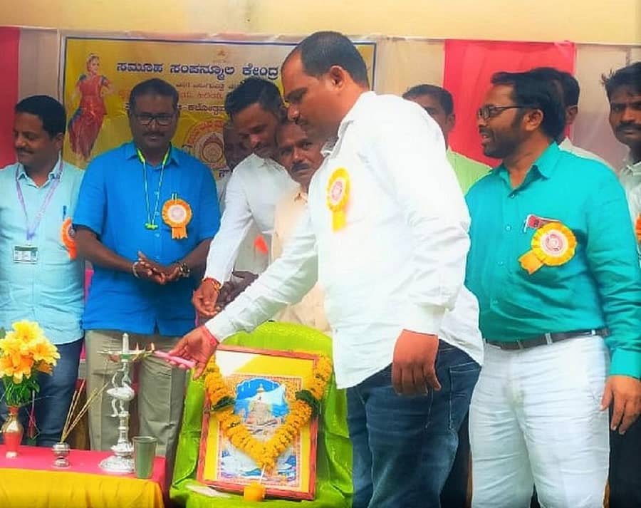 ಚಿಟಗುಪ್ಪ ತಾಲ್ಲೂಕಿನ ನಿರ್ಣಾದ ಸರ್ಕಾರಿ ಪ್ರಾಥಮಿಕ ಶಾಲೆಯಲ್ಲಿ ನಡೆದ ವಲಯ ಮಟ್ಟದ ಪ್ರತಿಭಾ ಕಾರಂಜಿ ಕಾರ್ಯಕ್ರಮವನ್ನು ಗಣ್ಯರು ಉದ್ಘಾಟಿಸಿದರು