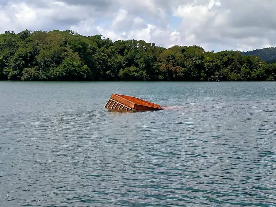 ಶರಾವತಿ ಎಡದಂಡೆಯ ಚನ್ನಗೊಂಡ ಗ್ರಾಮದ ಕೋಗಾರು–ಸಿಗ್ಗಲು ಲಾಂಚ್ ನೀರಿನಲ್ಲಿ ಮುಳುಗಿರುವುದು.