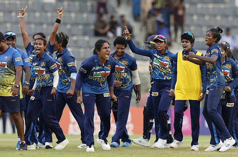 ಲಂಕಾ ಆಟಗಾರ್ತಿಯರ ಸಂಭ್ರಮ