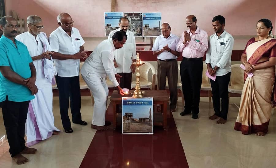 ಎರ್ಮಾಳಿನ ಅದಮಾರಿನಲ್ಲಿ ನಡೆದ ಐತಿಹಾಸಿಕ ಪರಂಪರೆ ಉಳಿಸಿ ಜನಜಾಗೃತಿ ಅಭಿಯಾನವನ್ನು ಉದಯ ಶೆಟ್ಟಿ ಉದ್ಘಾಟಿಸಿದರು