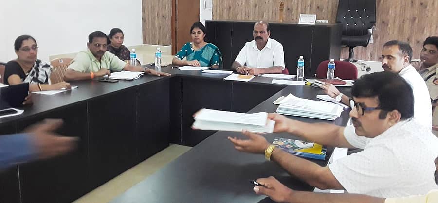 ಕೊಪ್ಪದಲ್ಲಿ ಅಕ್ರಮ ಸಕ್ರಮ ಸಮಿತಿ ಸಭೆ ನಡೆಯಿತು.