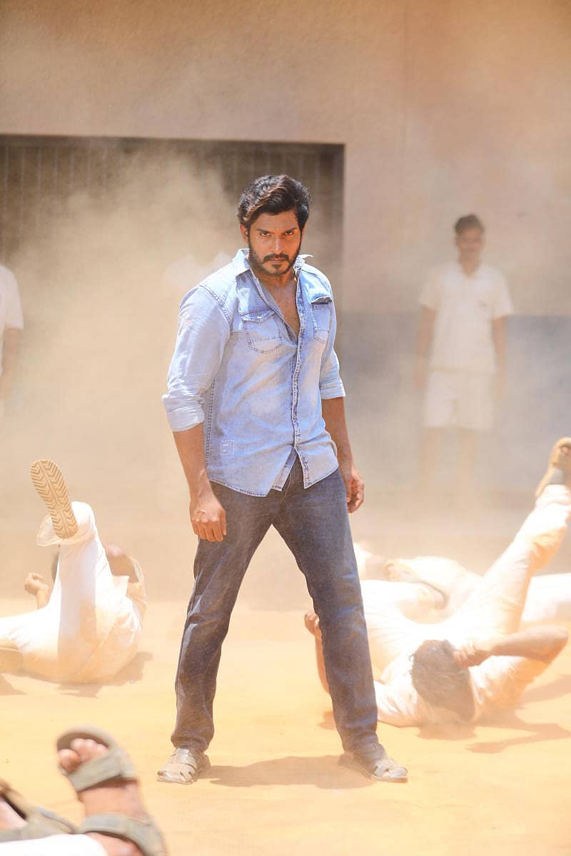 ಬಾಂಡ್ ರವಿ ಪ್ರಮೋದ್