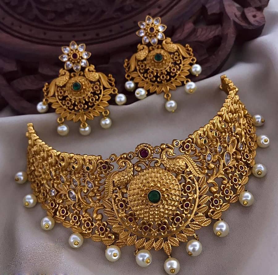 ನೆಕ್ಲೇಸ್