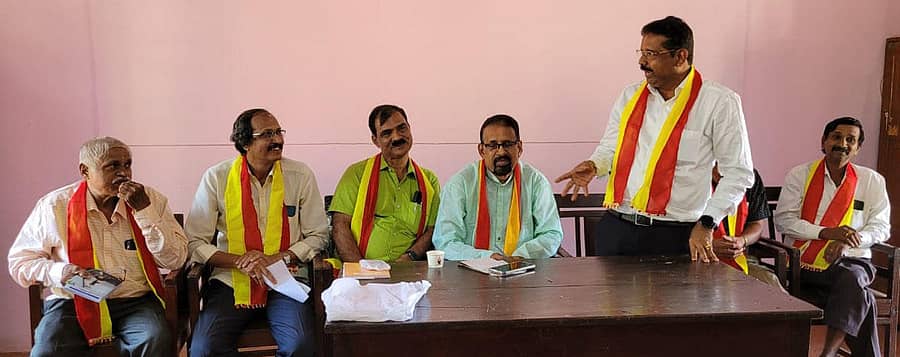 ಸಭೆಯಲ್ಲಿ ಕೆ.ಸತ್ಯೇಂದ್ರ ಪೈ ಮಾತನಾದರು