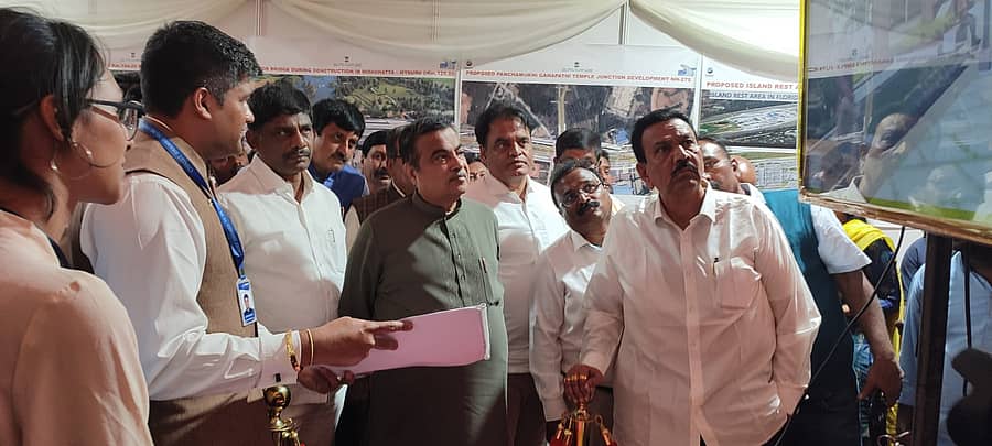 ಹೆದ್ದಾರಿ ಕಾಮಗಾರಿ ವೀಕ್ಷಣೆಯಲ್ಲಿ ಸಚಿವ ನಿತಿನ್ ಗಡ್ಕರಿ