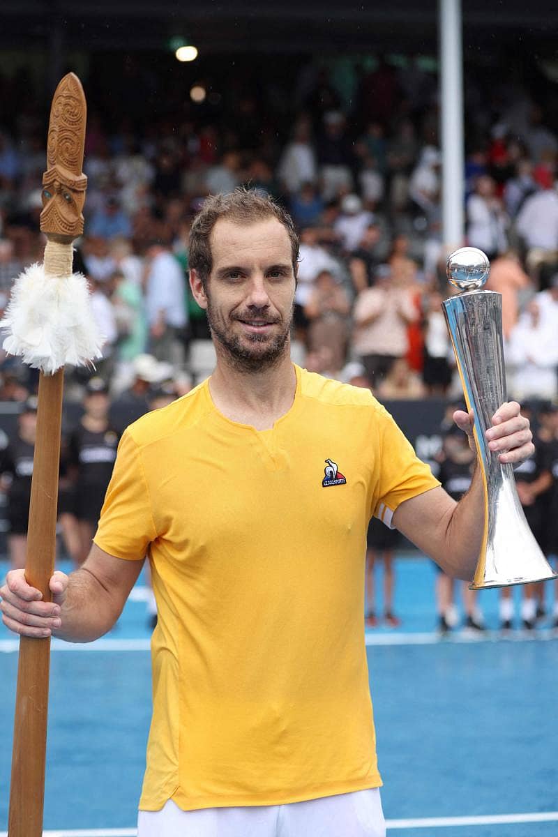 ಪ್ರಶಸ್ತಿಯೊಂದಿಗೆ ರಿಚರ್ಡ್ ಗಾಸ್ಕೆಟ್– ಎಎಫ್ಪಿ ಚಿತ್ರ