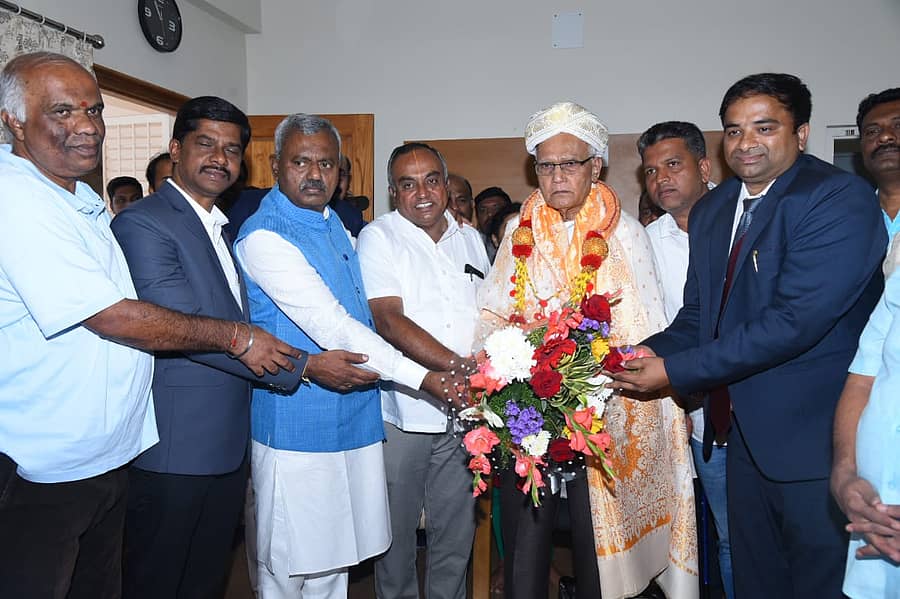 ಜಿಲ್ಲಾಡಳಿತದಿಂದ ಗುರುವಾರ ಭೈರಪ್ಪಗೆ ಅಭಿನಂದನೆ
