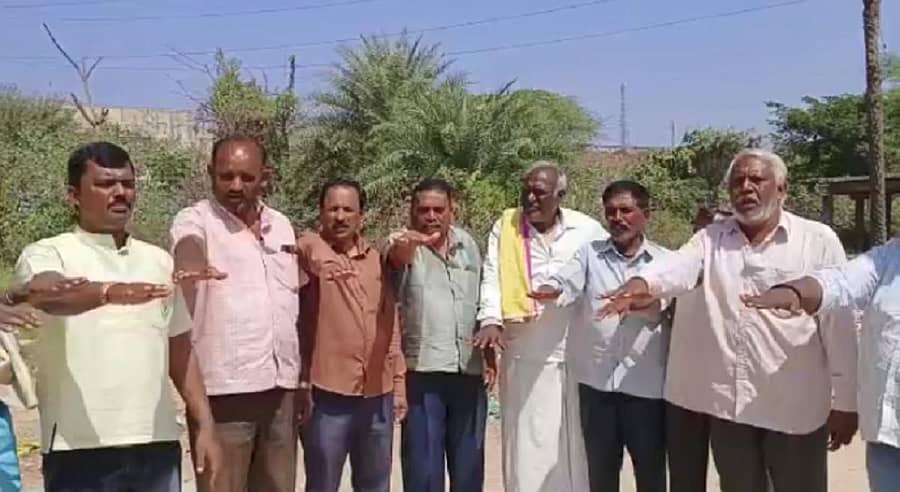 ಕೋಲಾರದಲ್ಲಿ ಶನಿವಾರ ಪ್ರಮಾಣ ಸ್ವೀಕರಿಸಿದ ಮತದಾರರು