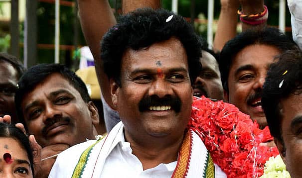 ಆನೇಕಲ್‌ ಶಾಸಕ ಶಿವಣ್ಣ 