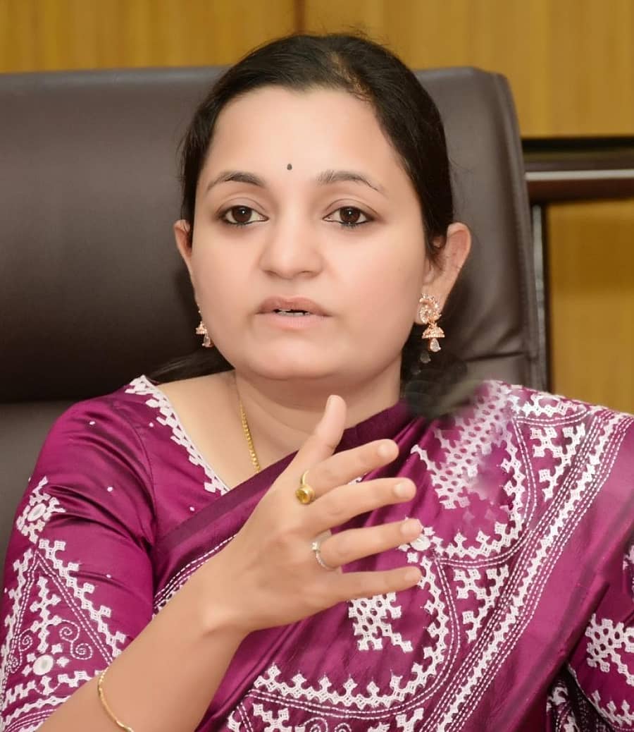 ದಿವ್ಯಪ್ರಭು ಜಿ.ಆರ್.ಜೆ.