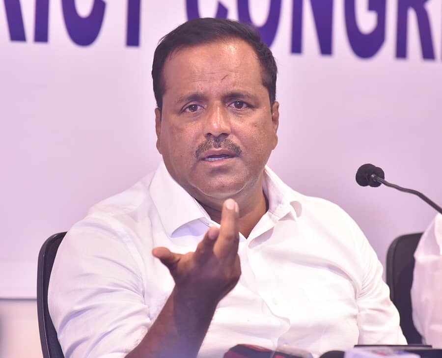 ಯು.ಟಿ.ಖಾದರ್