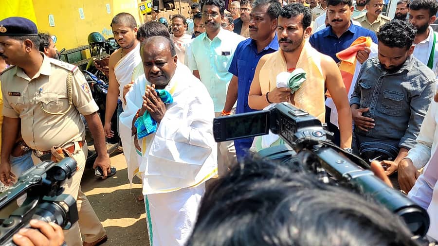 ಕುಮಾರಸ್ವಾಮಿ