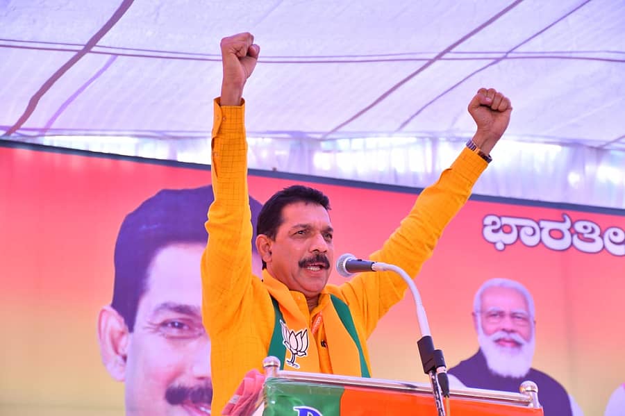 ವಿಜಯ ಸಂಕಲ್ಪ ಯಾತ್ರೆಯಲ್ಲಿ ನಳಿನ್ ಕುಮಾರ್ ಕಟೀಲ್ ಭಾಷಣ