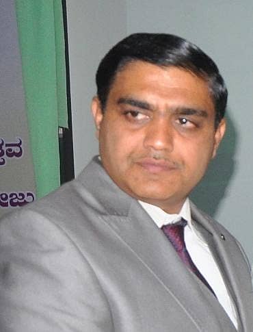 ಡಾ. ಪಿ.ಎಸ್.ಬೂಸರಡ್ಡಿ