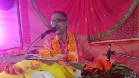 विपत्ति आने पर मित्र की सहायता करनी चाहिए: श्री चरणदास शास्त्री 
